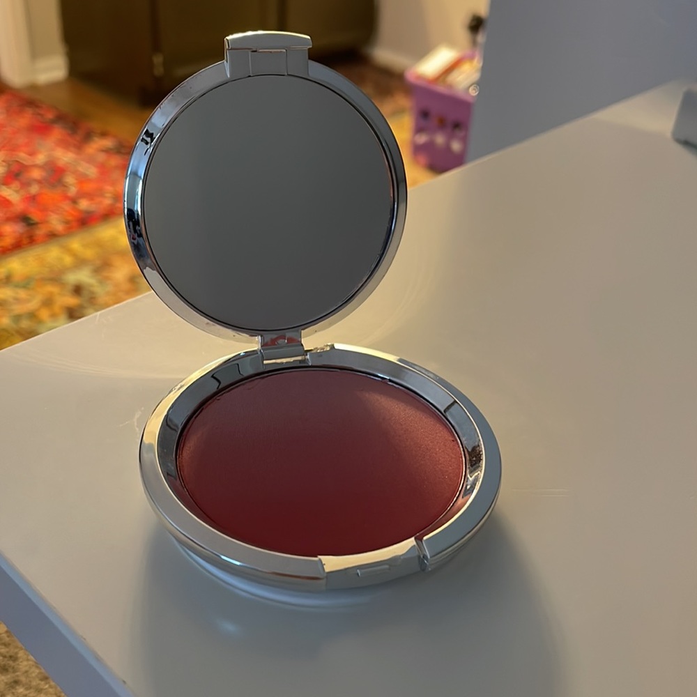 it Ombré Radiance Blush - Picture 2 of 3